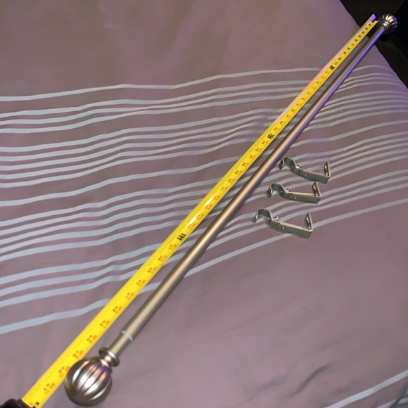 Curtain rod - Picture 2 of 5